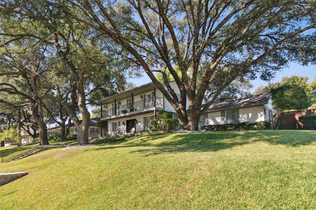 2513 W Prairie Creek Drive, Richardson, TX 75080
