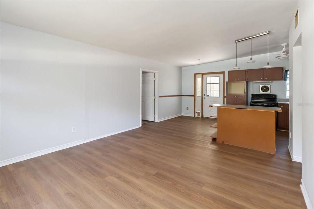 Image 11 of property listing at 3503 S CRYSTAL LAKE DRIVE, Orlando, FL 32806