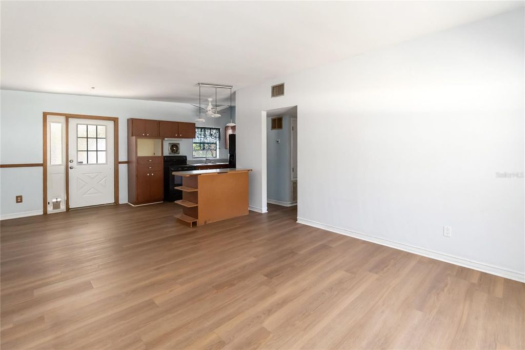 Image 12 of property listing at 3503 S CRYSTAL LAKE DRIVE, Orlando, FL 32806