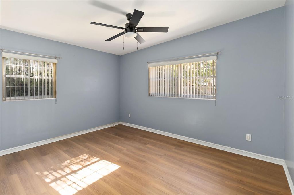 Image 19 of property listing at 3503 S CRYSTAL LAKE DRIVE, Orlando, FL 32806