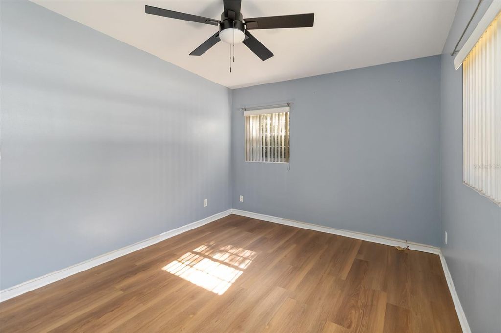 Image 20 of property listing at 3503 S CRYSTAL LAKE DRIVE, Orlando, FL 32806