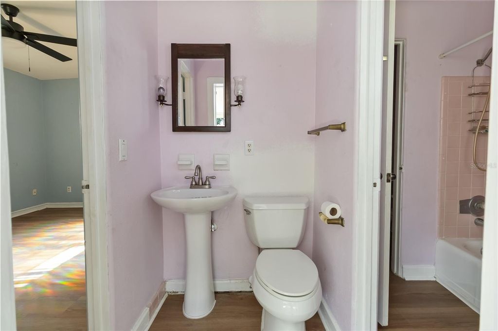 Image 23 of property listing at 3503 S CRYSTAL LAKE DRIVE, Orlando, FL 32806