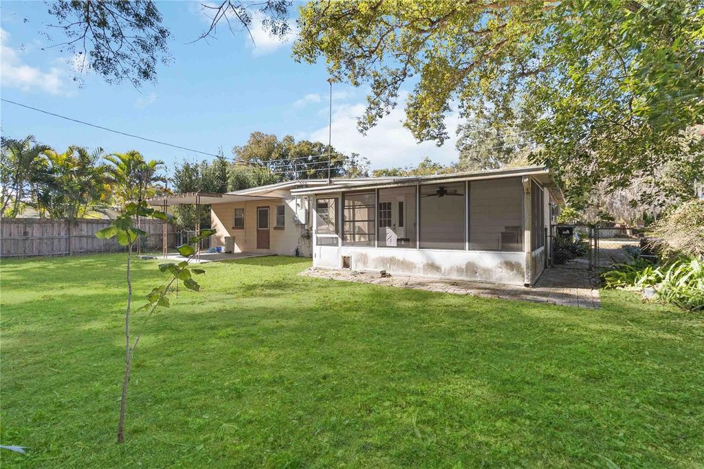 Image 35 of property listing at 3503 S CRYSTAL LAKE DRIVE, Orlando, FL 32806