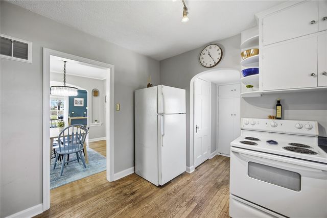 512 19th St NE, Cedar Rapids, IA 52402