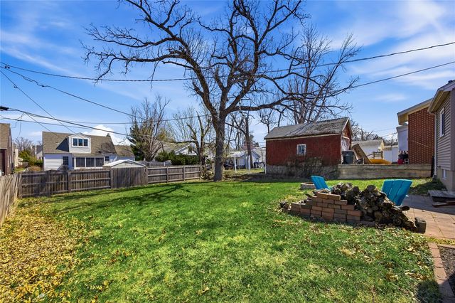 512 19th St NE, Cedar Rapids, IA 52402
