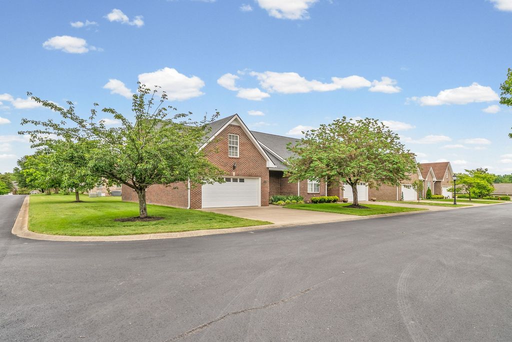 41 Townsend Way, Clarksville, TN 37043