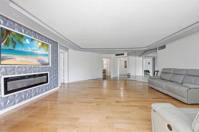 1501 NE 191st Street C217, Miami, FL 33179