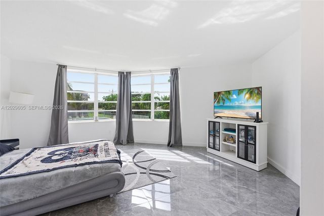 1501 NE 191st Street C217, Miami, FL 33179