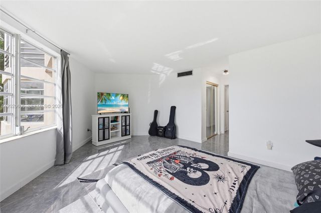 1501 NE 191st Street C217, Miami, FL 33179