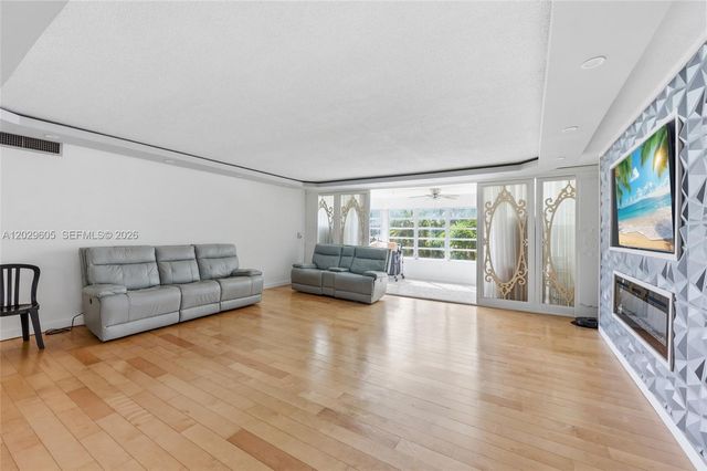 1501 NE 191st Street C217, Miami, FL 33179