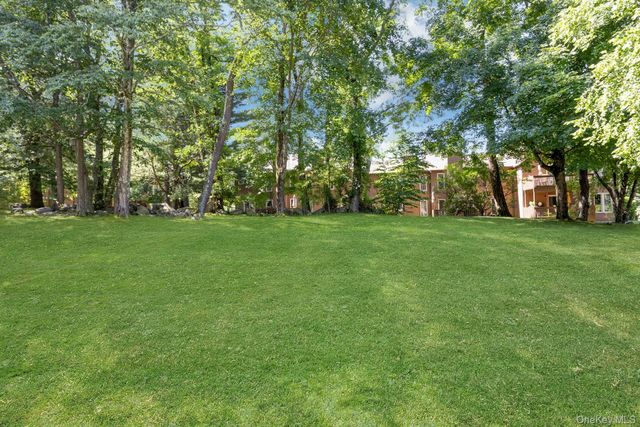 114 Ridgeview Lane 114, Yorktown Heights, NY 10598