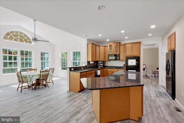 11381 BUHRMAN DR E, Waynesboro, PA 17268