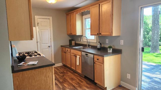 608 Sheridan Drive, Wauconda, IL 60084