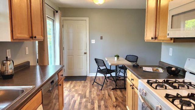 608 Sheridan Drive, Wauconda, IL 60084