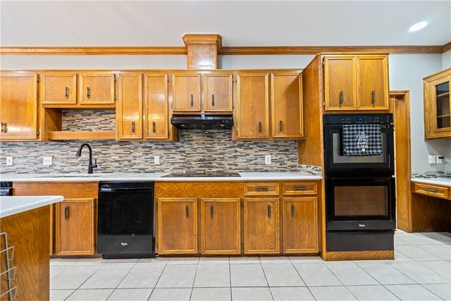 7402 Lugano Dr, Corpus Christi, TX 78413