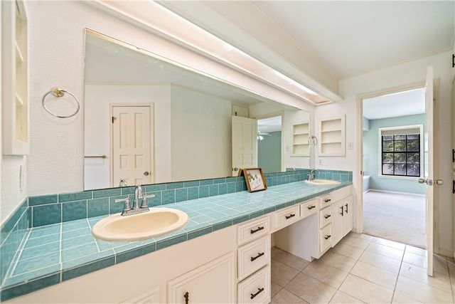 7402 Lugano Dr, Corpus Christi, TX 78413