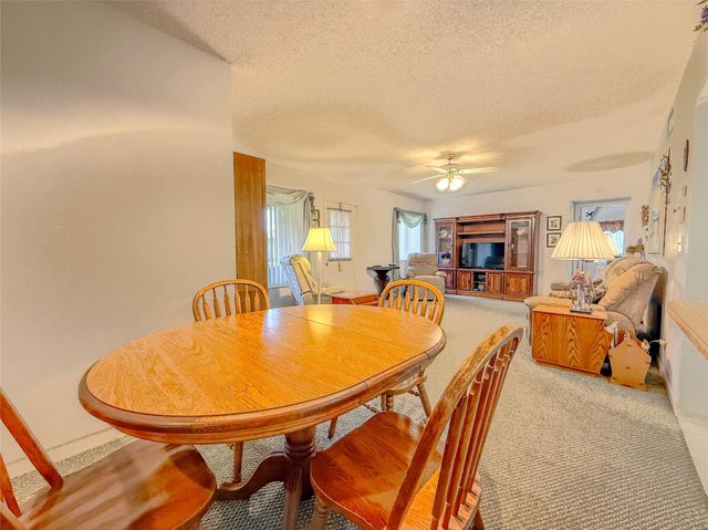 329 Knotty Pine Cir C2, Greenacres, FL 33463