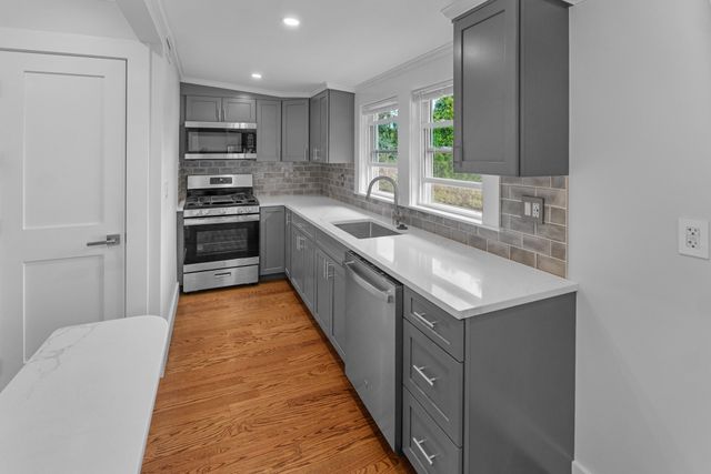 8 Appleton 2, Danvers, MA 01923