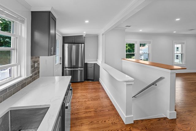 8 Appleton 2, Danvers, MA 01923