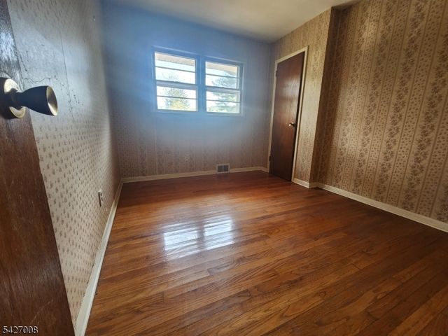 286 Cupsaw Dr, Ringwood Boro, NJ 07456