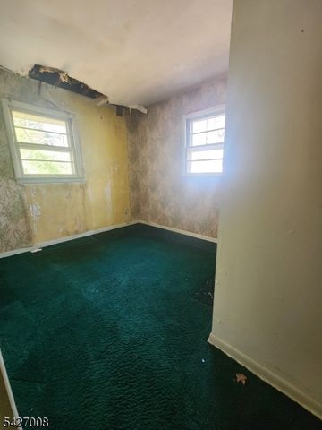286 Cupsaw Dr, Ringwood Boro, NJ 07456