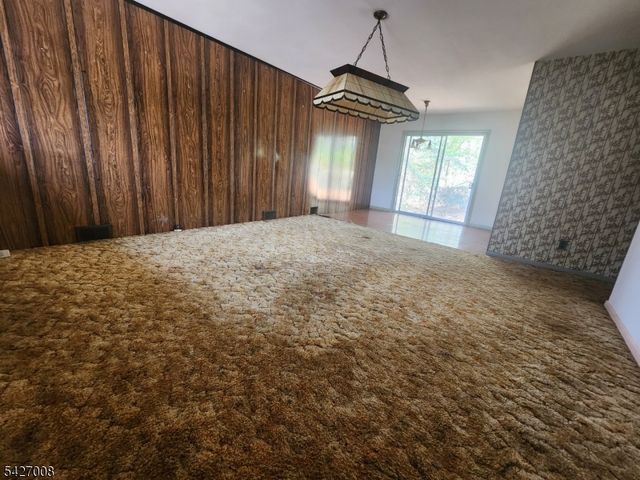 286 Cupsaw Dr, Ringwood Boro, NJ 07456