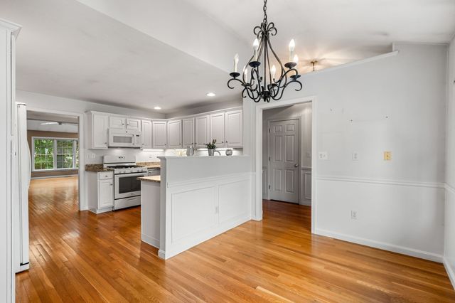 14 Wessonville Village Way 79, Westborough, MA 01581