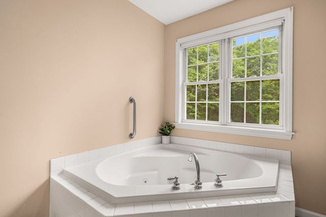14 Wessonville Village Way 79, Westborough, MA 01581