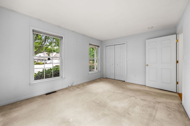 14 Wessonville Village Way 79, Westborough, MA 01581