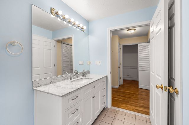 14 Wessonville Village Way 79, Westborough, MA 01581
