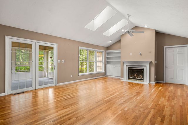 14 Wessonville Village Way 79, Westborough, MA 01581