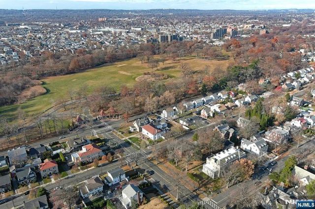 229-235 Ballantine Parkway, Newark, NJ 07104