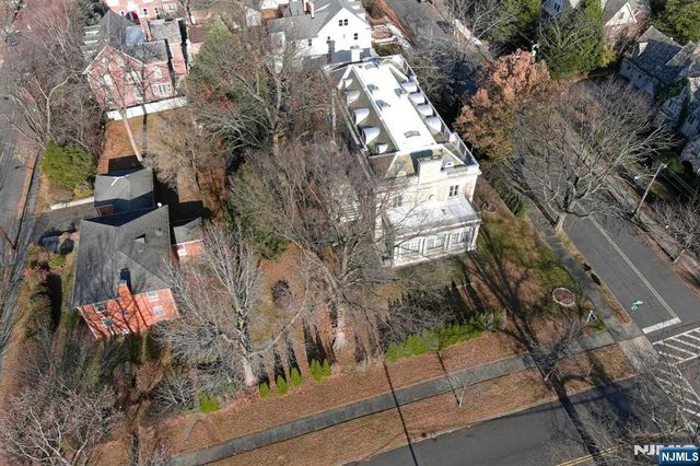 229-235 Ballantine Parkway, Newark, NJ 07104