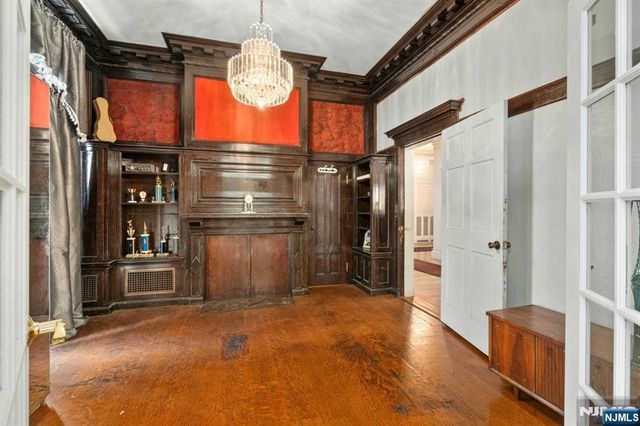 229-235 Ballantine Parkway, Newark, NJ 07104