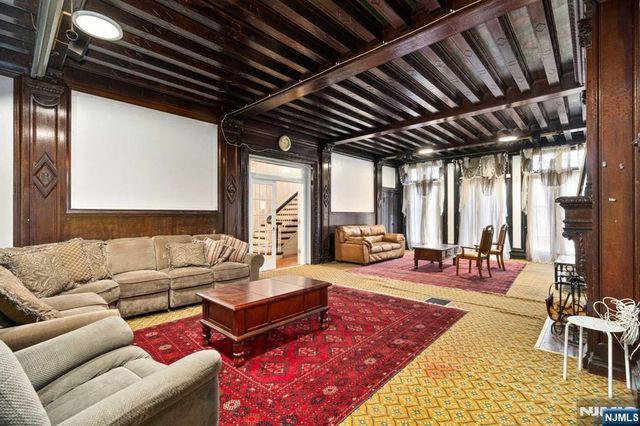 229-235 Ballantine Parkway, Newark, NJ 07104