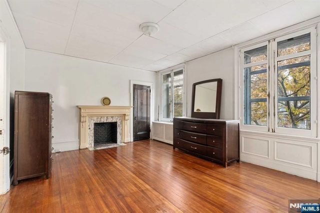 229-235 Ballantine Parkway, Newark, NJ 07104