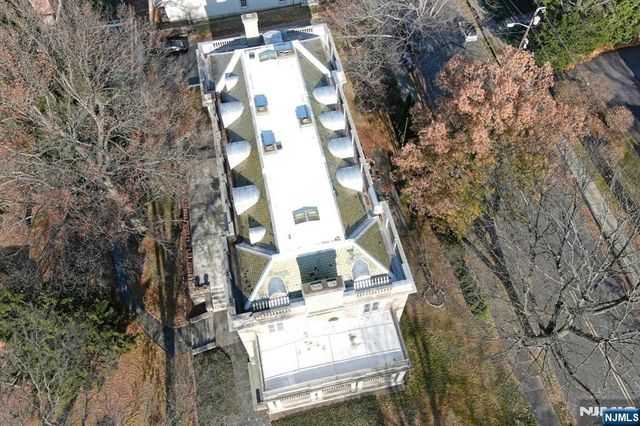 229-235 Ballantine Parkway, Newark, NJ 07104