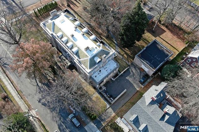 229-235 Ballantine Parkway, Newark, NJ 07104