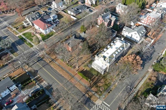 229-235 Ballantine Parkway, Newark, NJ 07104