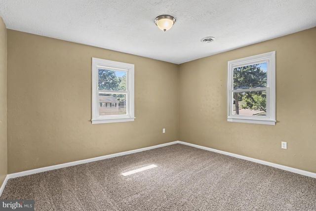 55 BAUGHER DR, Hanover, PA 17331