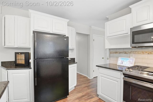 8891 Manton Avenue, Plymouth Charter Township, MI 48170