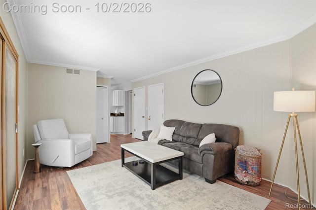 8891 Manton Avenue, Plymouth Charter Township, MI 48170