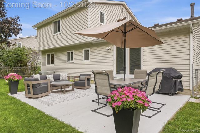 8891 Manton Avenue, Plymouth Charter Township, MI 48170