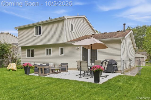 8891 Manton Avenue, Plymouth Charter Township, MI 48170