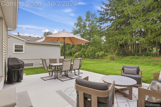 8891 Manton Avenue, Plymouth Charter Township, MI 48170