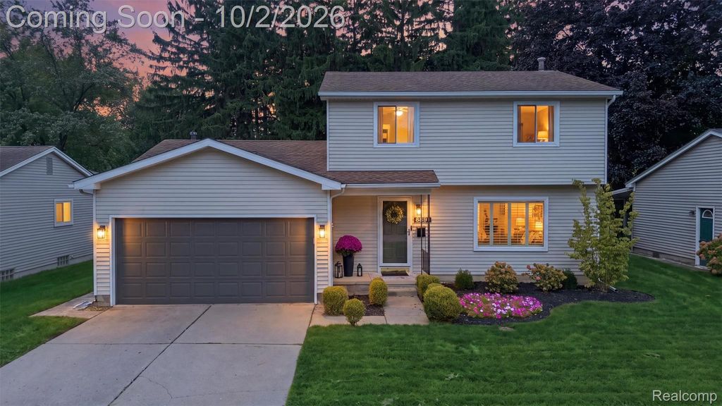 8891 Manton Avenue, Plymouth Charter Township, MI 48170