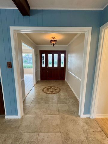 426 Shadow Creek Drive, El Lago, TX 77586