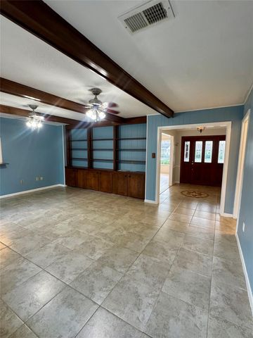 426 Shadow Creek Drive, El Lago, TX 77586