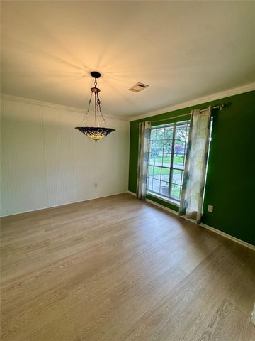 426 Shadow Creek Drive, El Lago, TX 77586