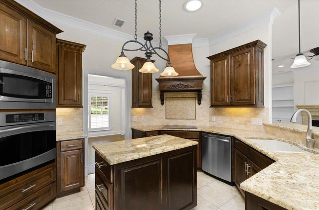 2901 Chisholm TRL, Salado, TX 76571